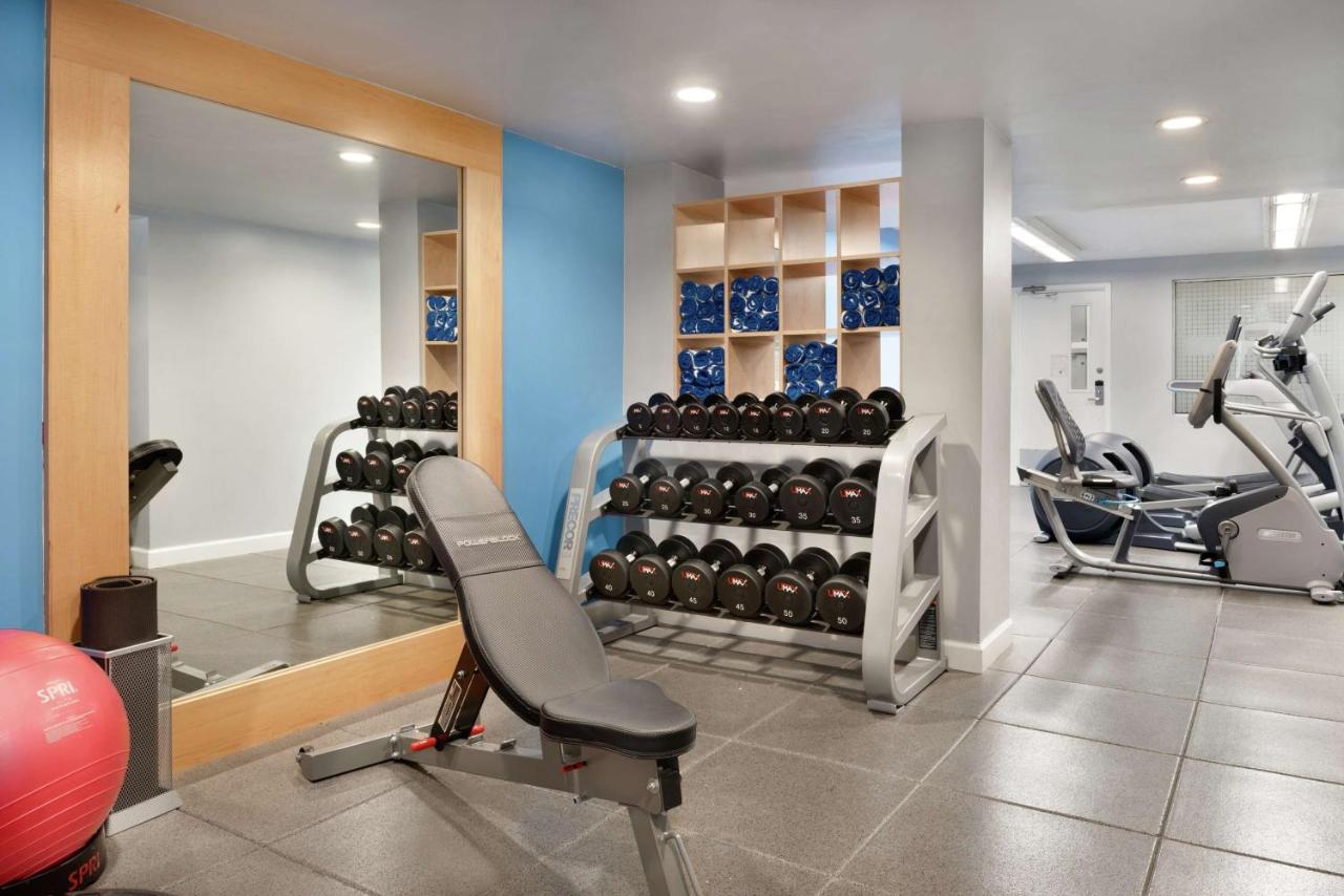 | Embassy Suites Cincinnati - RiverCenter