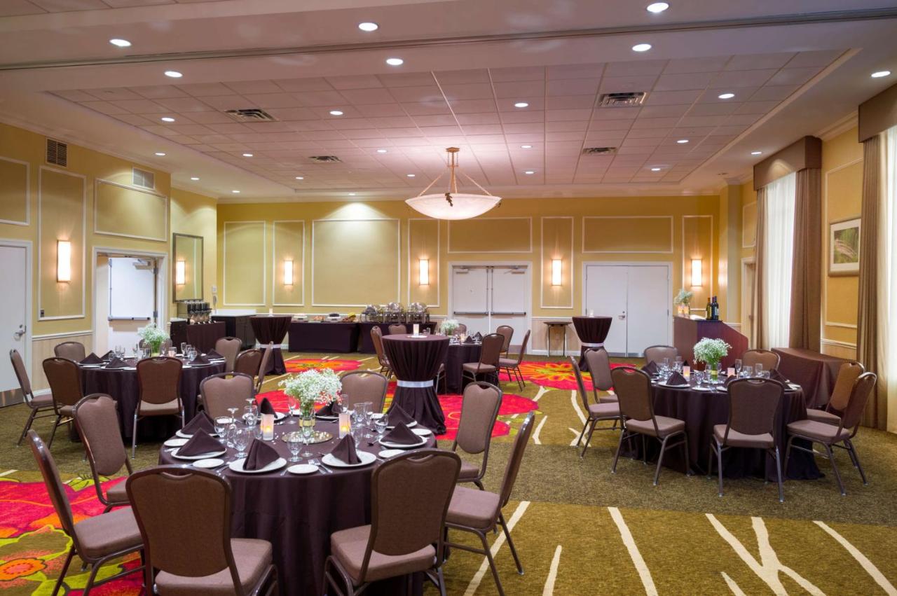 | Hilton Garden Inn Edison/Raritan Center