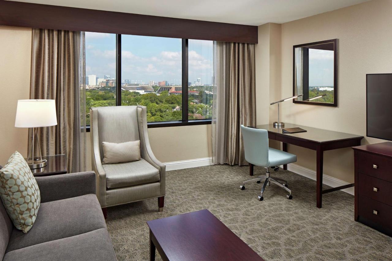 | Hilton Houston Plaza/Medical Center