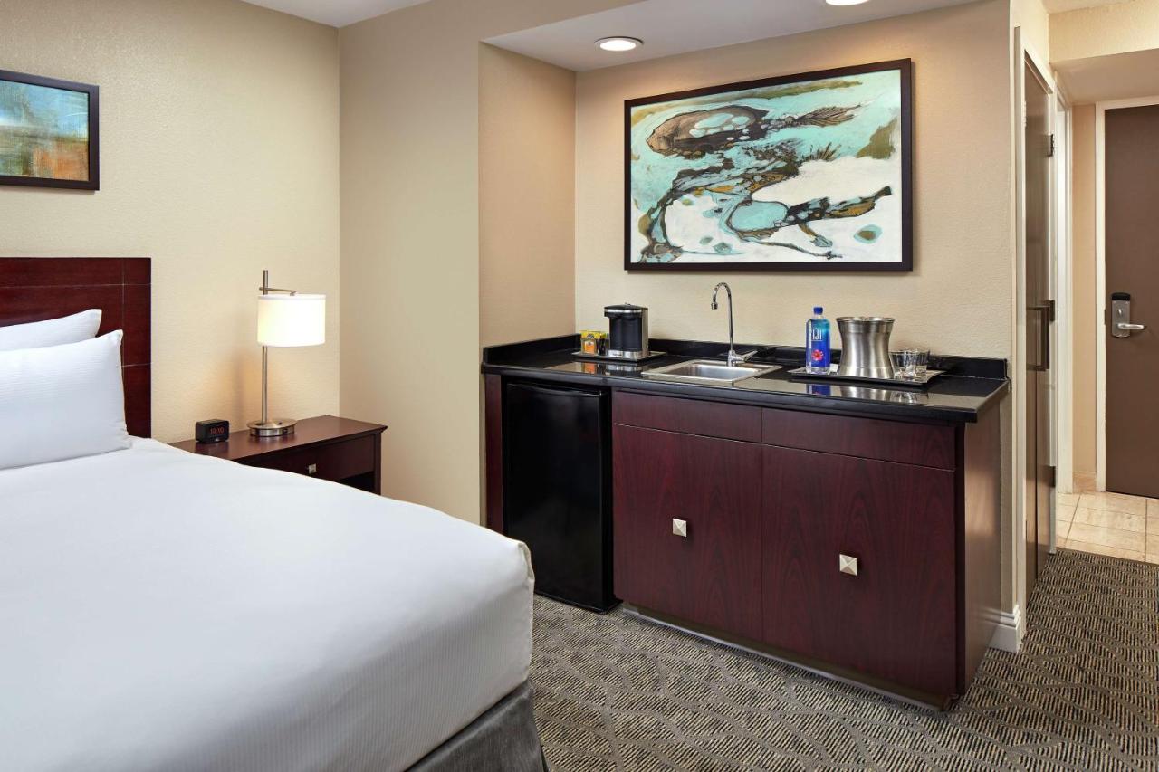 | Hilton Houston Plaza/Medical Center