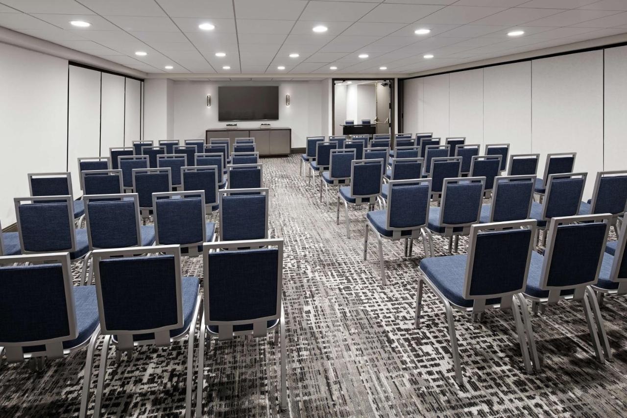 | Hilton Houston Plaza/Medical Center