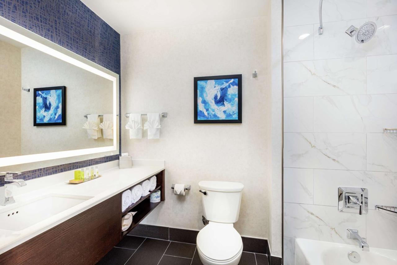 Premium Queen Room with Two Queen Beds at DoubleTree by Hilton Pomona