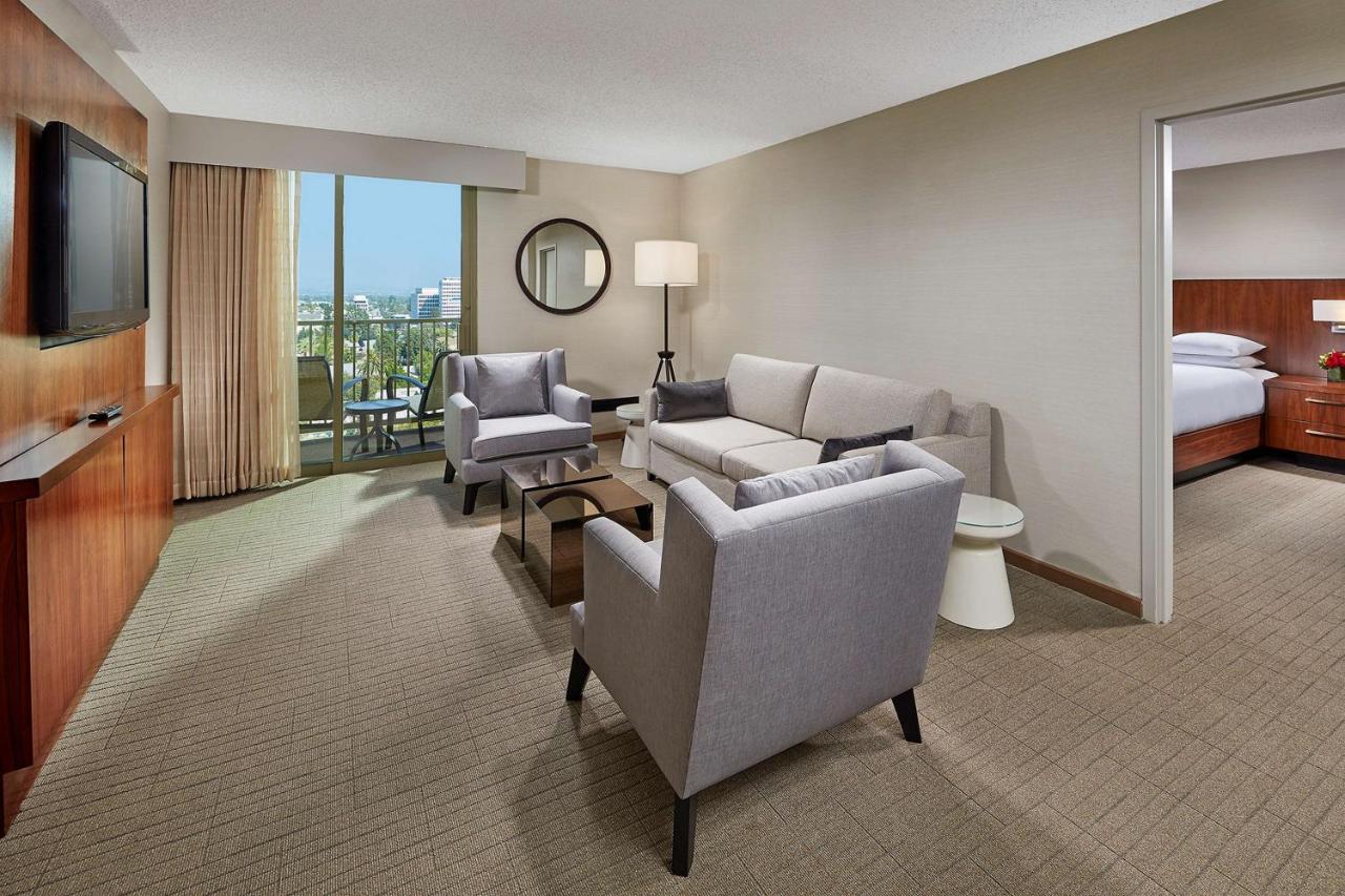 King Suite at Hilton Pasadena