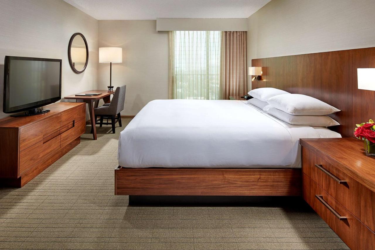 King Suite at Hilton Pasadena