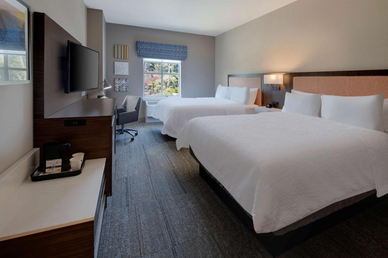 Queen Room with Two Queen Beds at Hampton Inn Santa Cruz West, CA