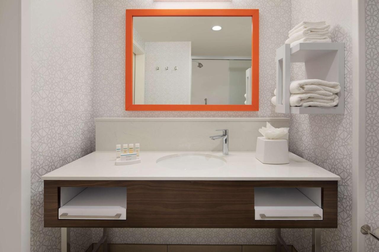 Queen Room with Two Queen Beds at Hampton Inn Santa Cruz West, CA