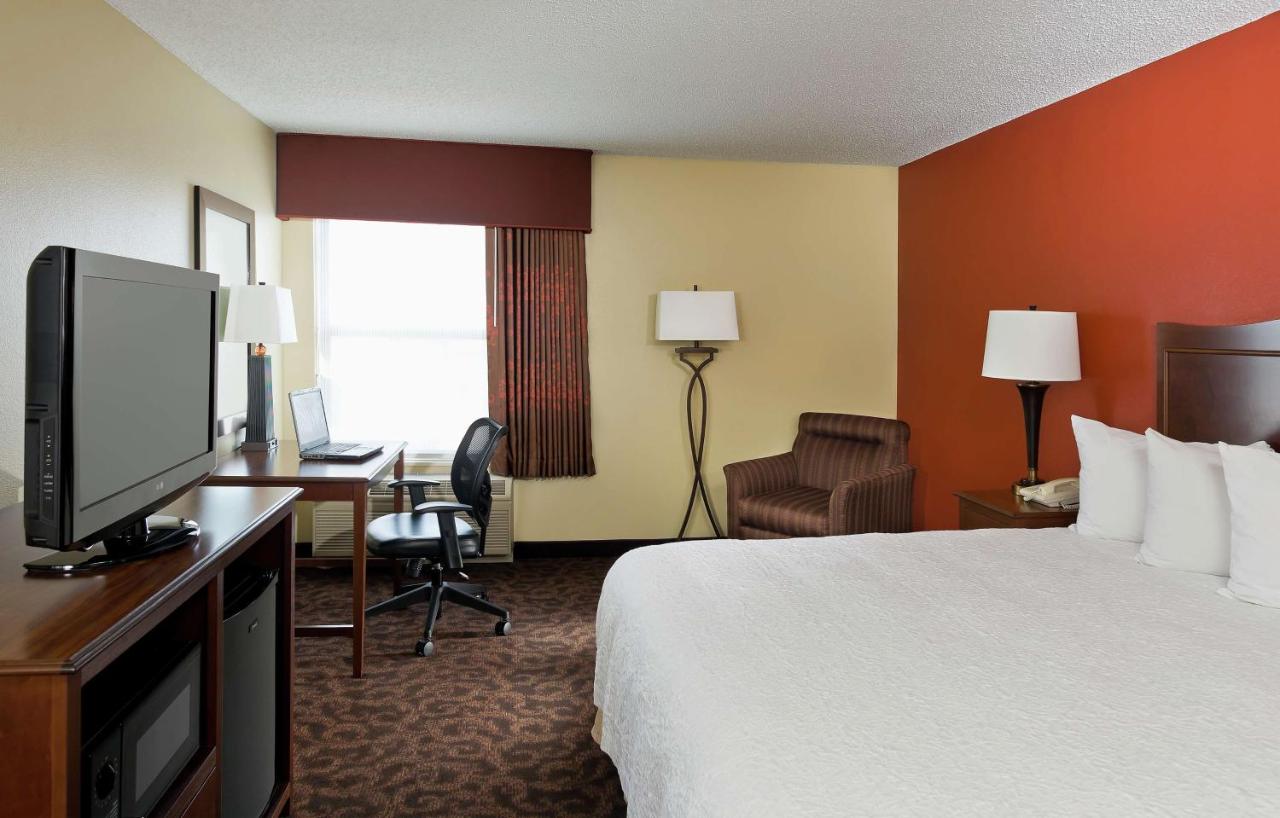 King Room - Hearing Accessible/Non-Smoking  at Hampton Inn San Angelo