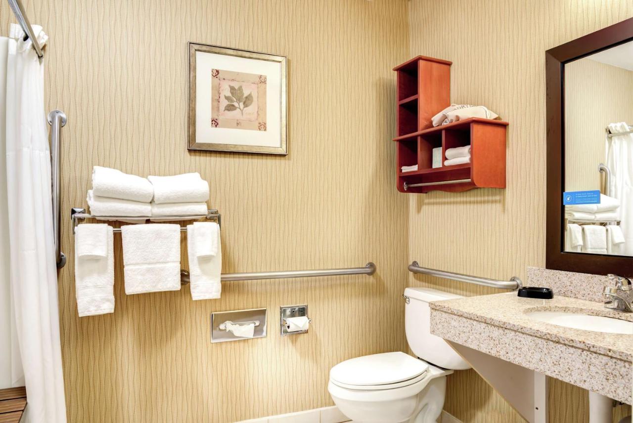 | Hampton Inn St. Joseph