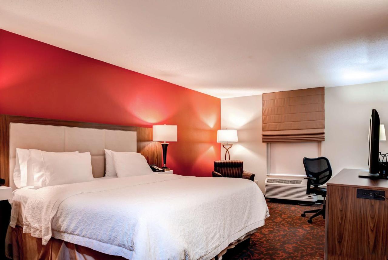 | Hampton Inn St. Joseph