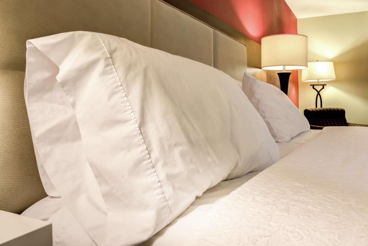 | Hampton Inn St. Joseph