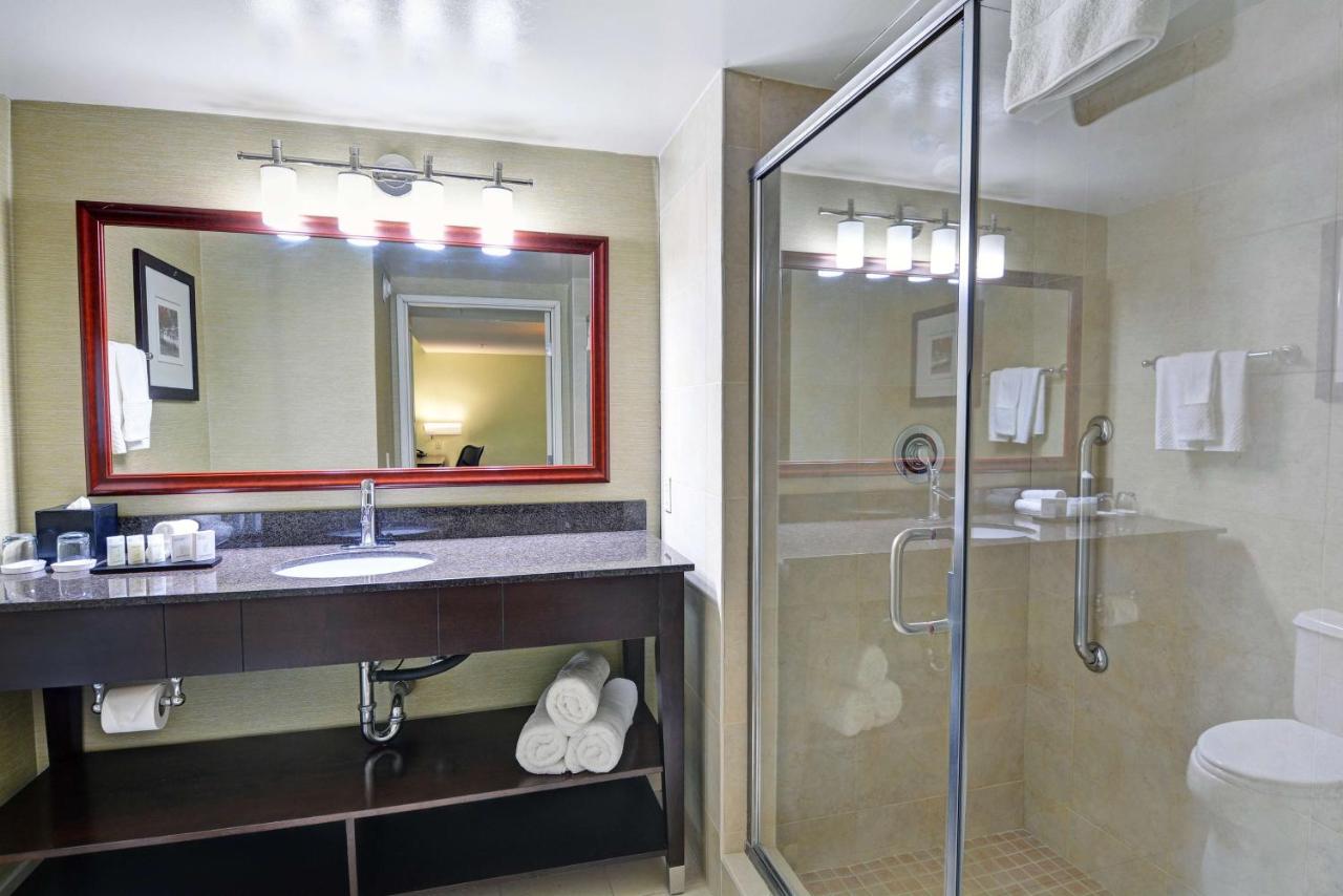 | Embassy Suites Valencia