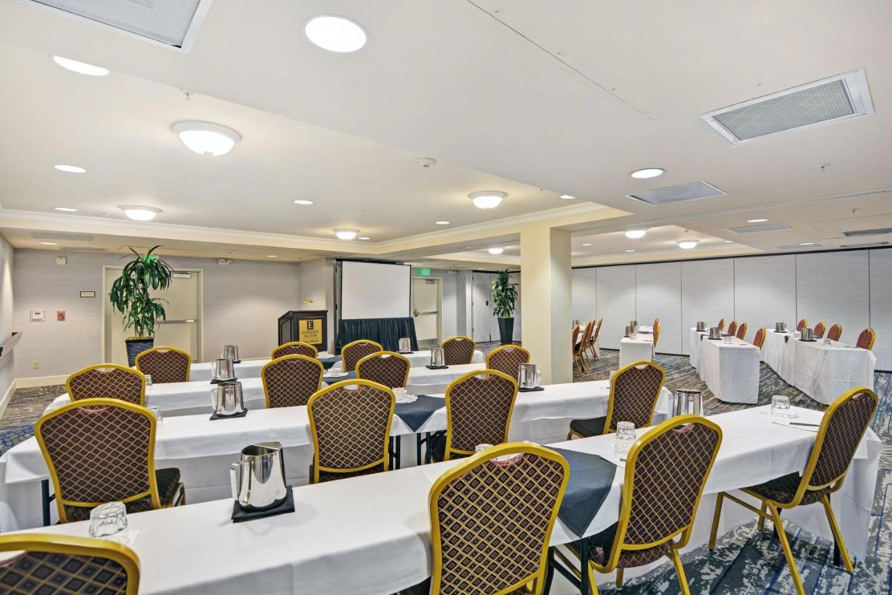 | Embassy Suites Valencia