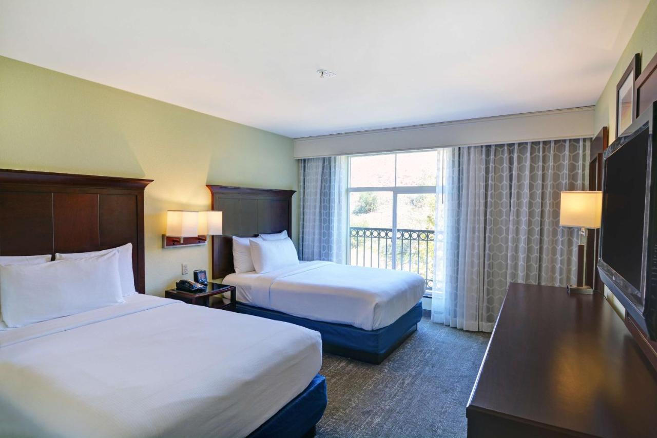 | Embassy Suites Valencia