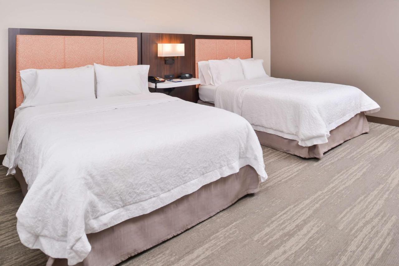 Queen Room with Two Queen Beds - Non-Smoking at Hampton Inn Statesville
