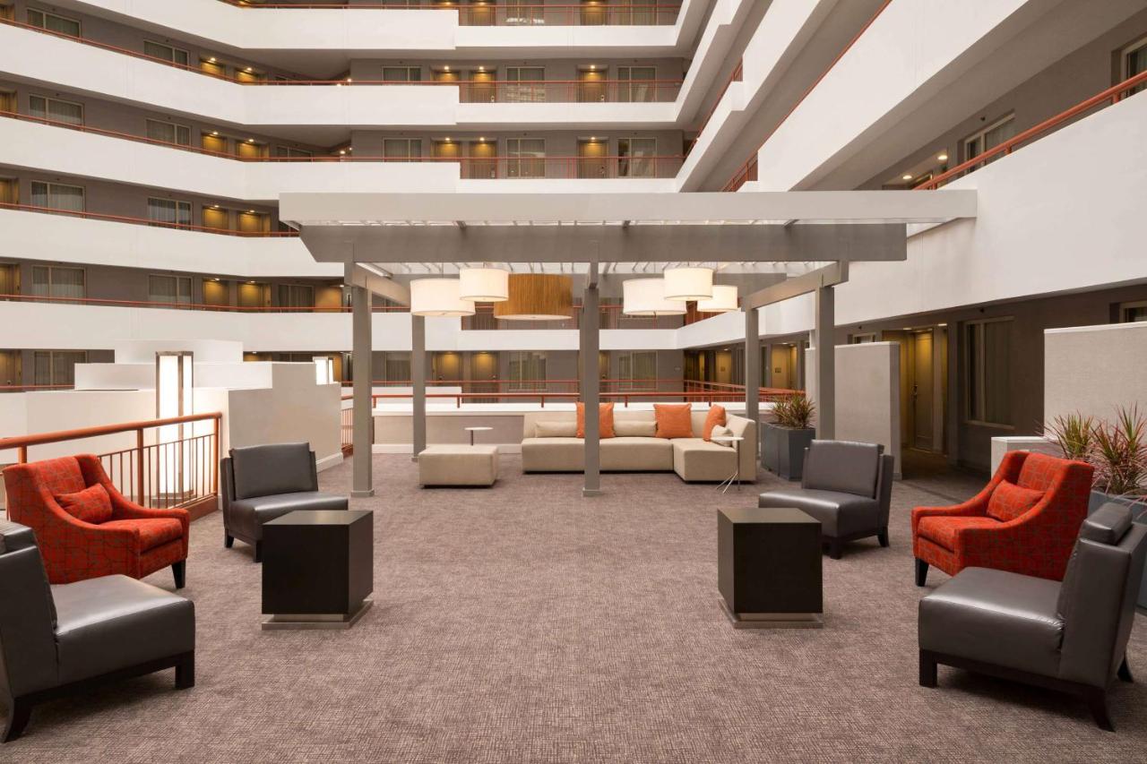 | Embassy Suites by Hilton Baltimore at BWI Airport