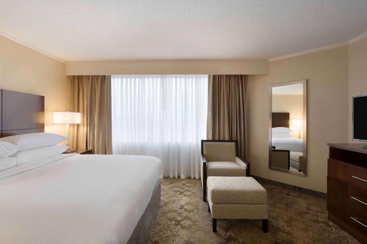 | Embassy Suites by Hilton Baltimore at BWI Airport