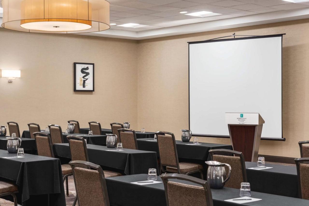 | Embassy Suites by Hilton Baltimore at BWI Airport