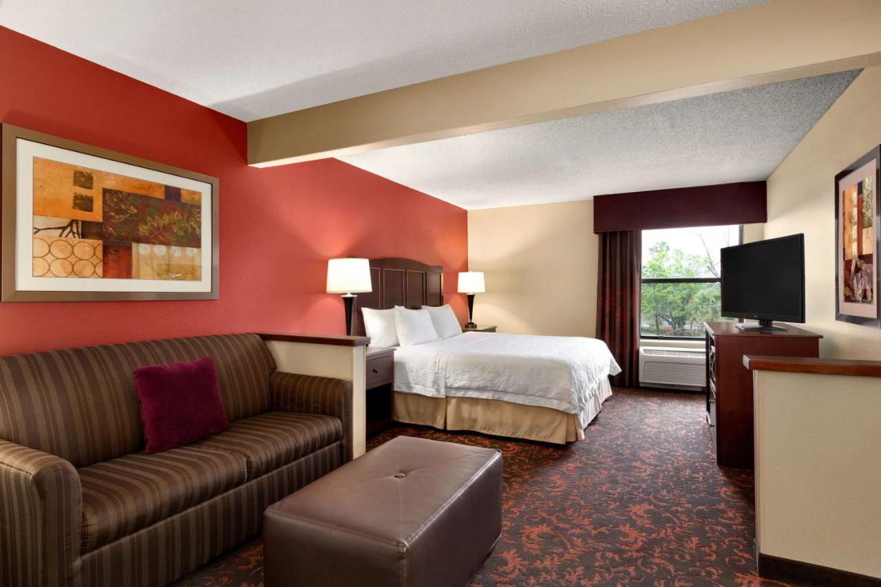 Non-Smoking King Study at Hampton Inn Houston-Willowbrook Mall