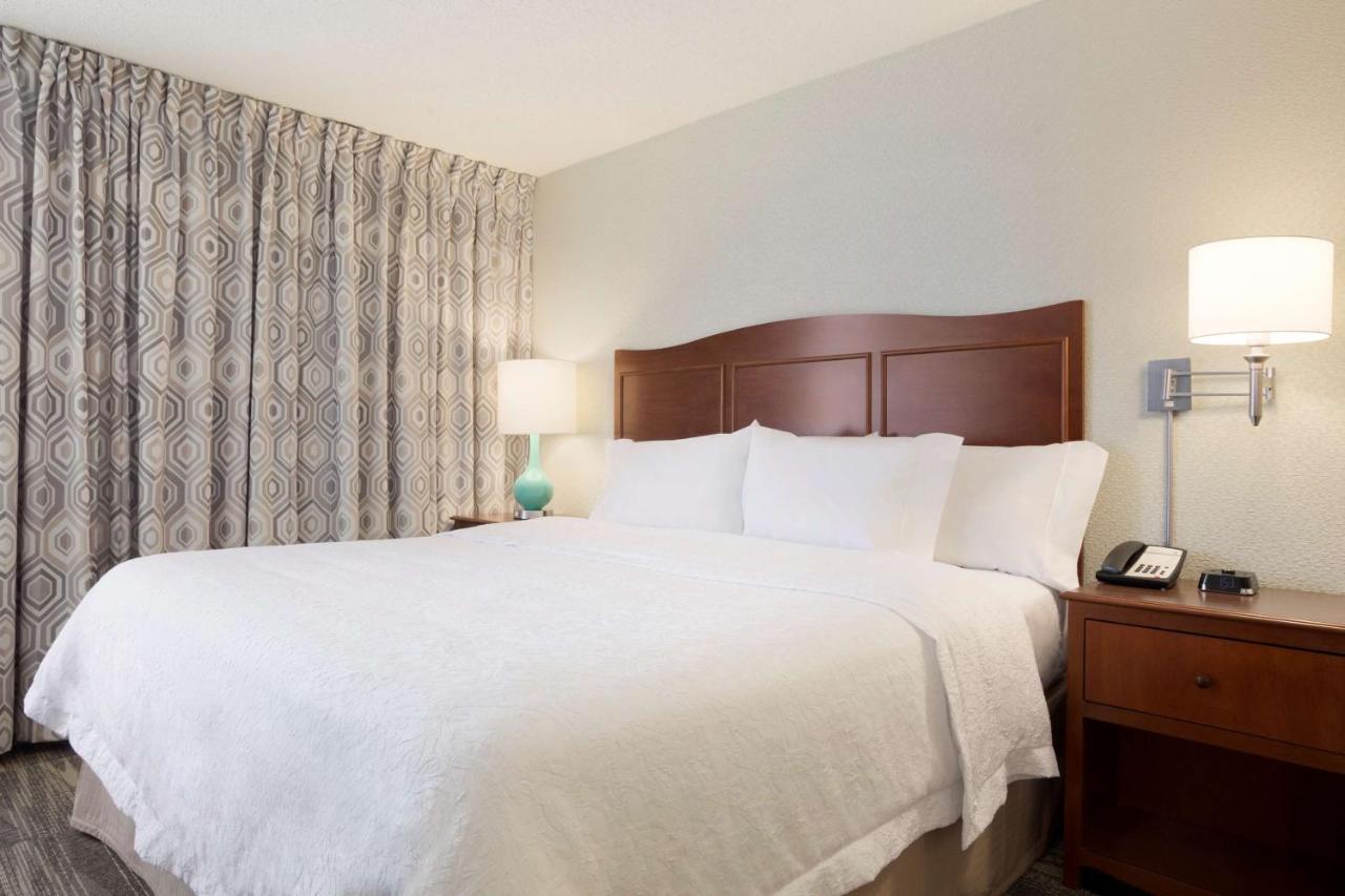 King Junior Suite at Hampton Inn Fort Worth Southwest Cityview