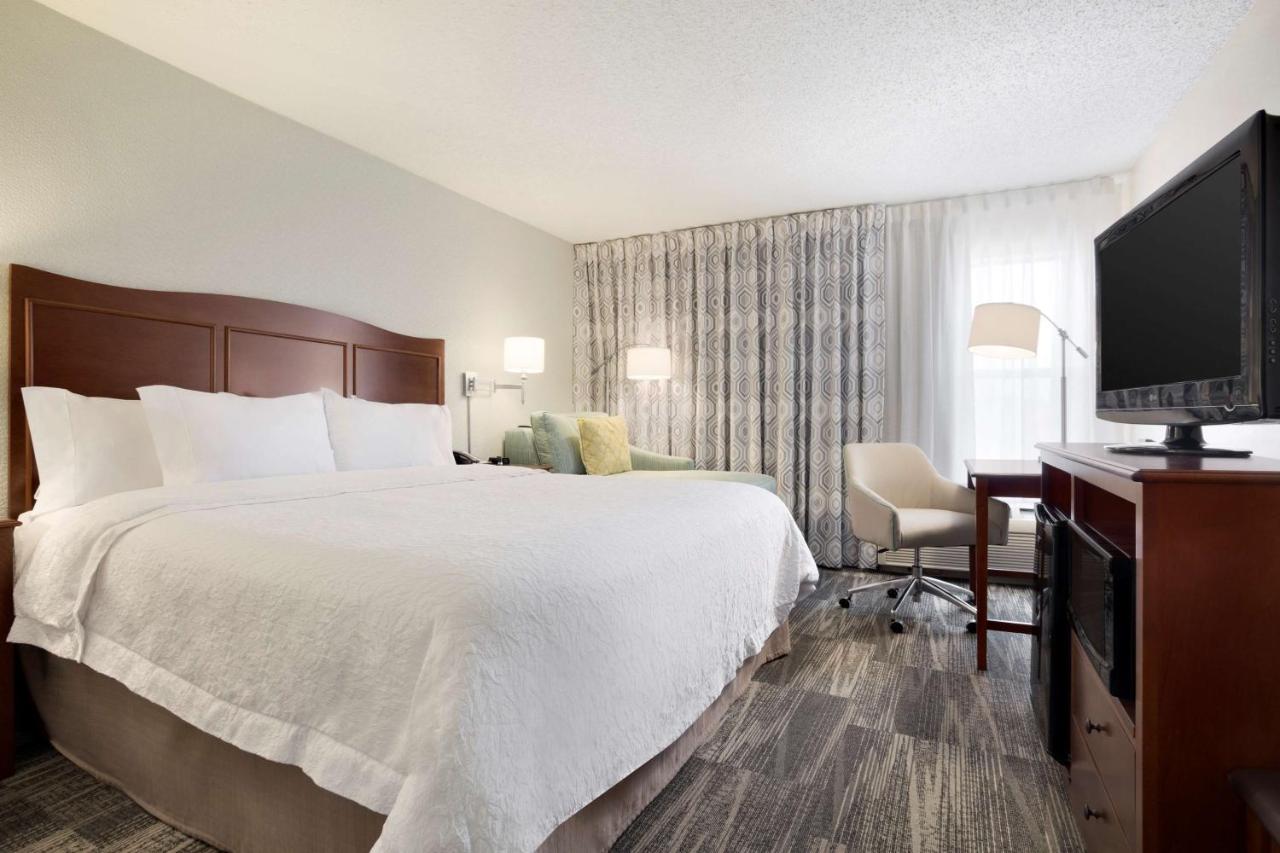 King Room at Hampton Inn Fort Worth Southwest Cityview