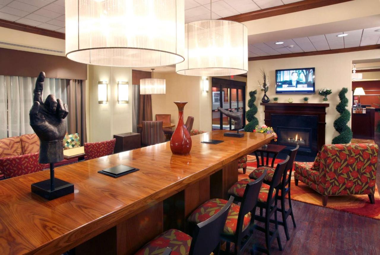 | Hampton Inn Springfield South Enfield