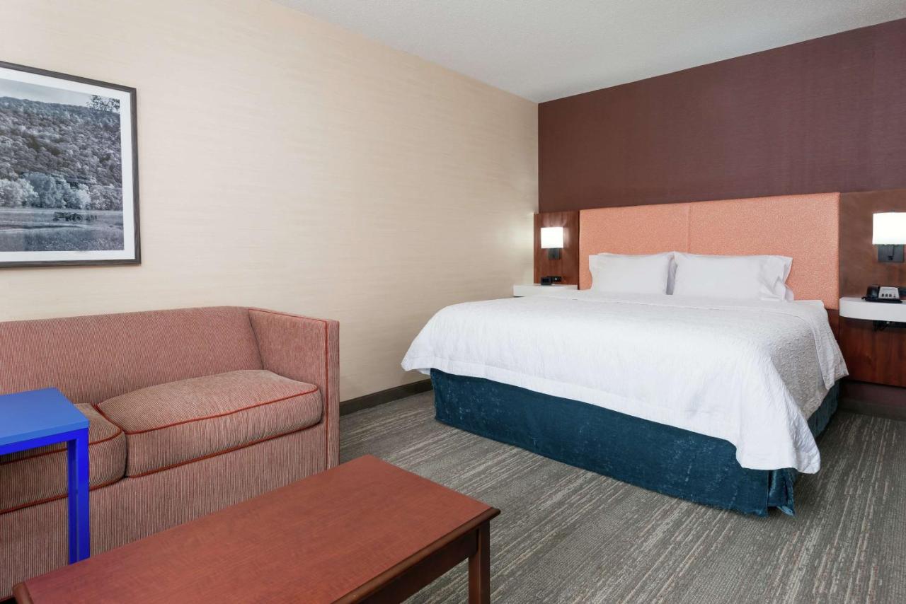  | Hampton Inn Springfield South Enfield