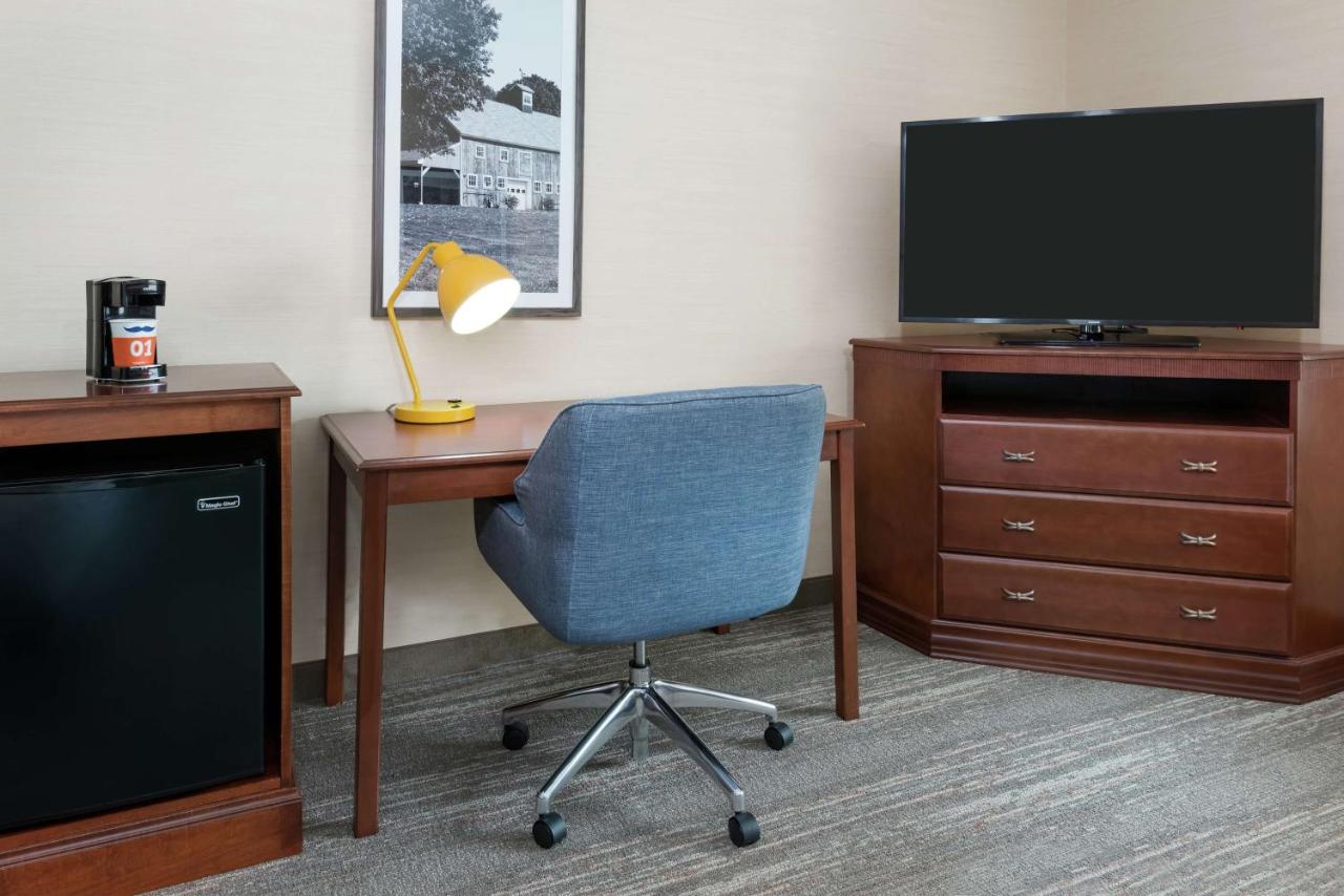 | Hampton Inn Springfield South Enfield