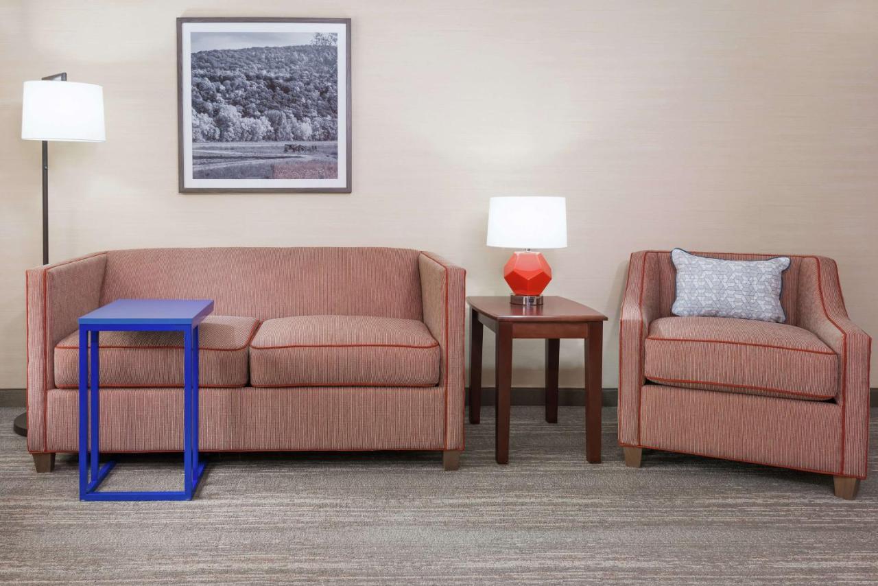 | Hampton Inn Springfield South Enfield
