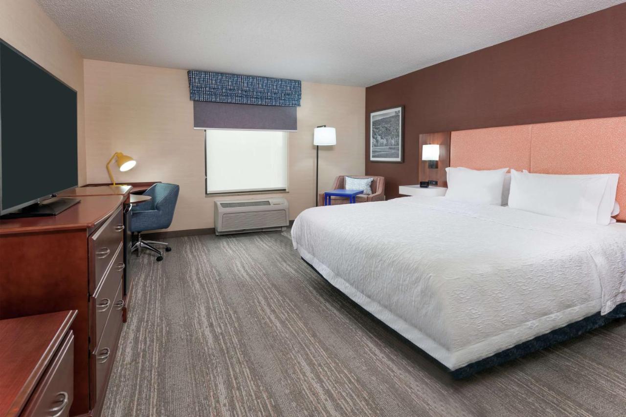 | Hampton Inn Springfield South Enfield
