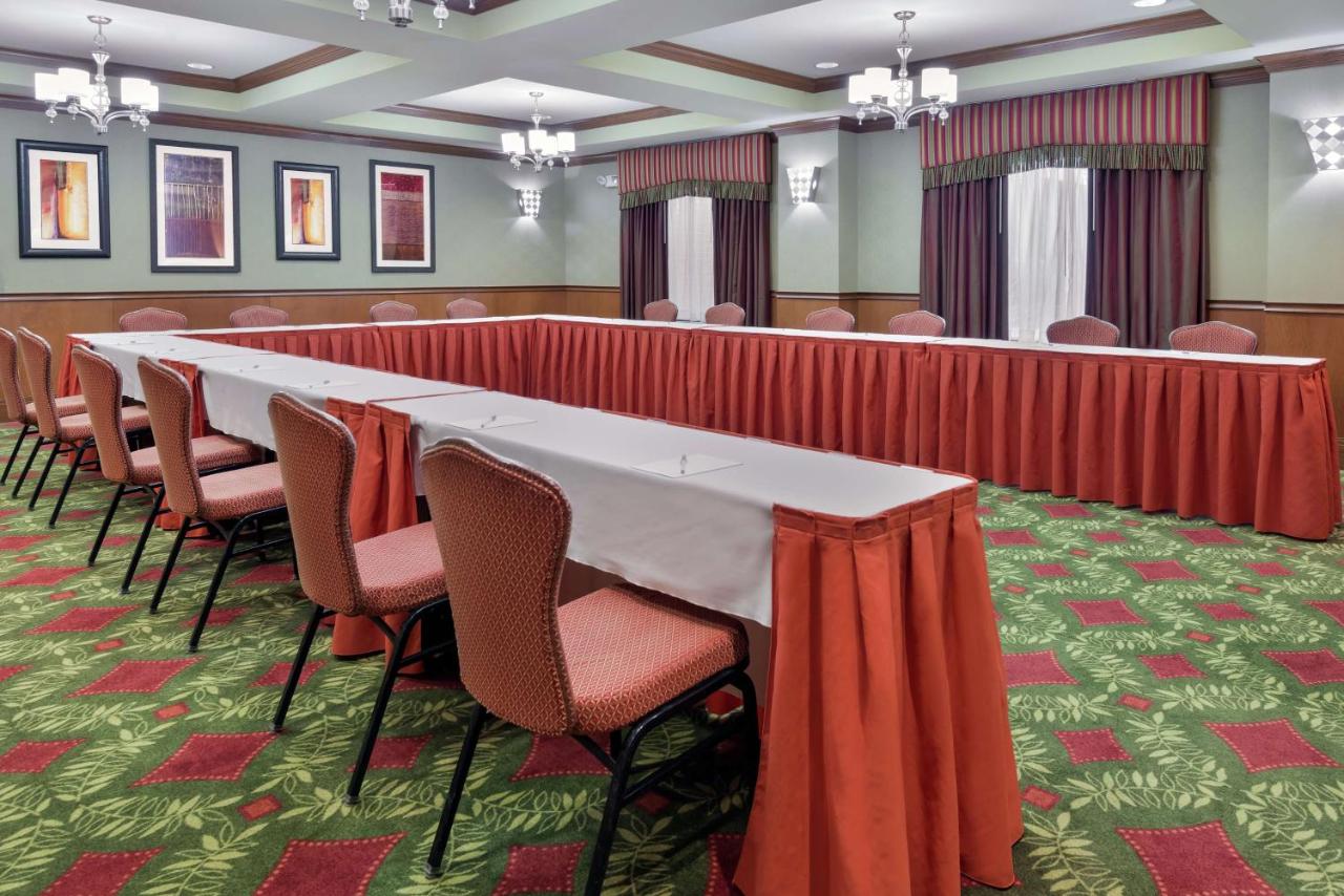 | Hampton Inn Springfield South Enfield