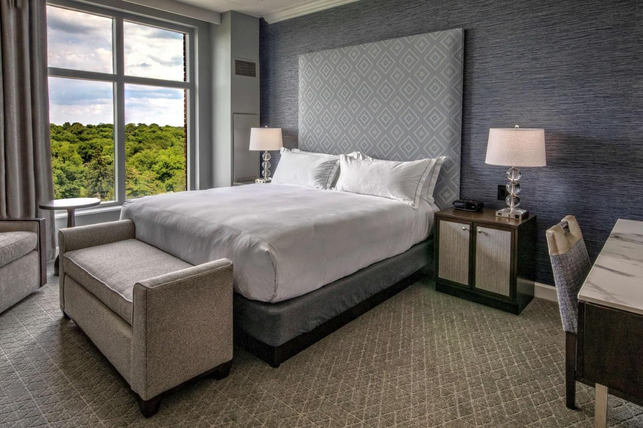 Executive King Room at Hilton Nashville Green Hills