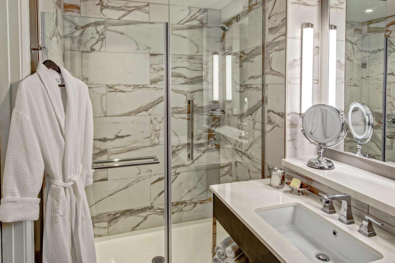 Executive King Room at Hilton Nashville Green Hills