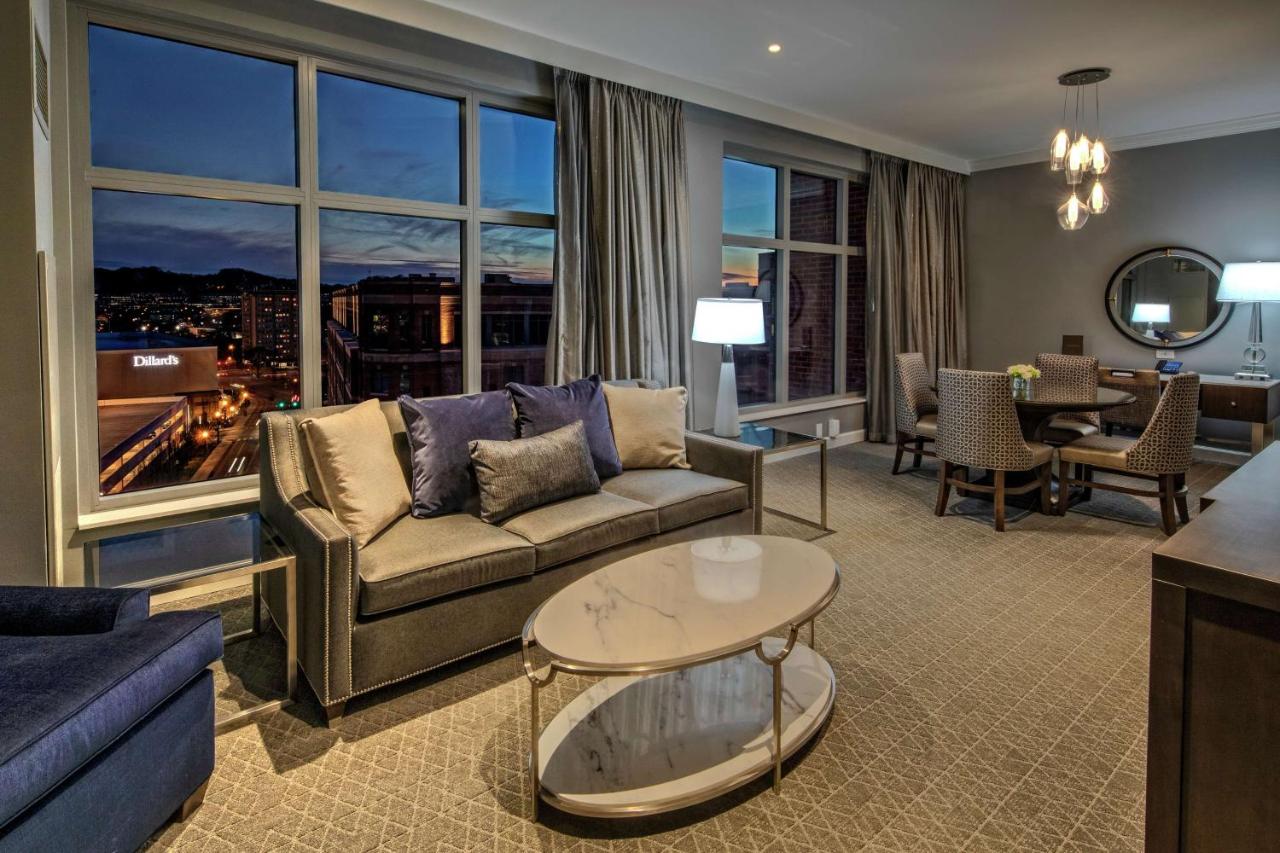 One-Bedroom King Suite at Hilton Nashville Green Hills