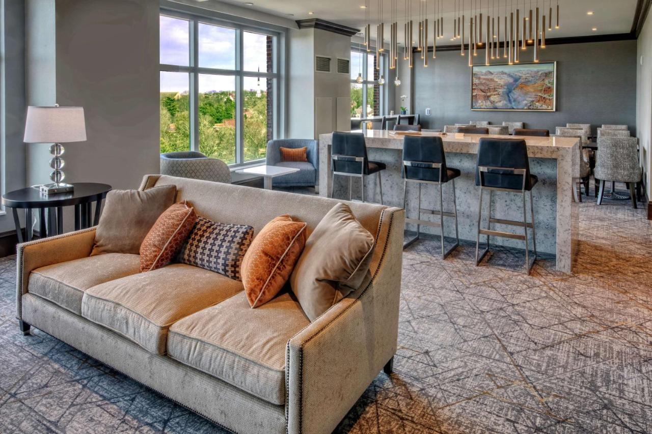 Executive King Room at Hilton Nashville Green Hills
