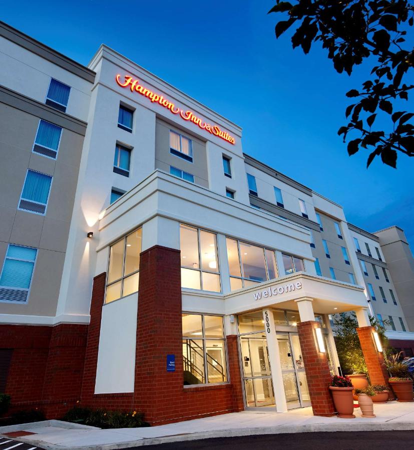 | Hampton Inn & Suites Pittsburgh Airport South/Settlers Ridge