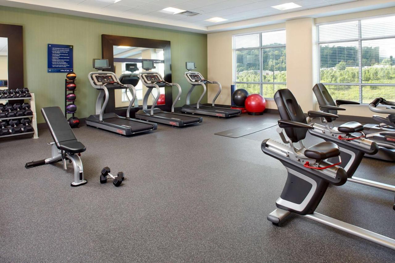 | Hampton Inn & Suites Pittsburgh Airport South/Settlers Ridge