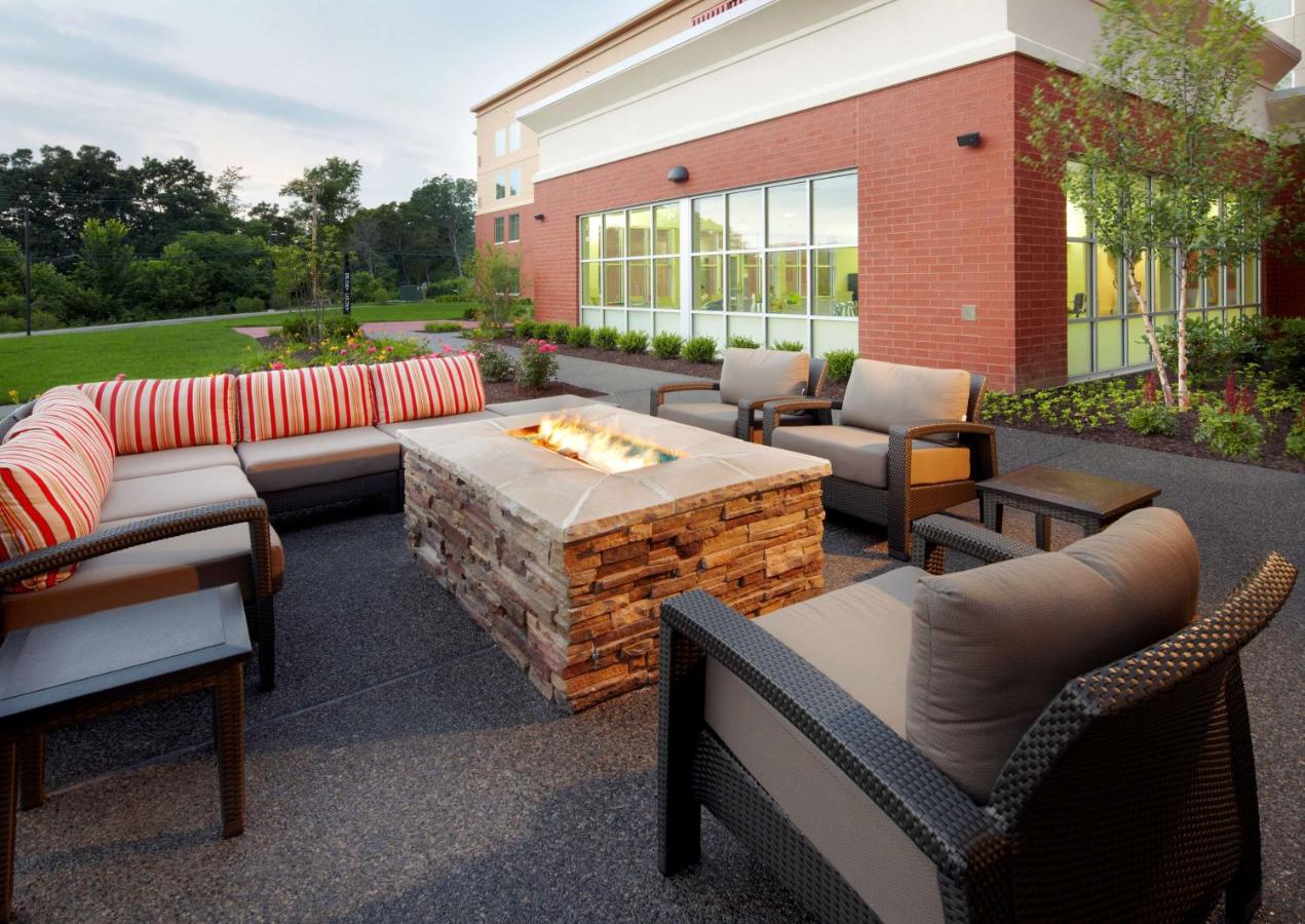 | Homewood Suites by Hilton Pittsburgh Airport/Robinson Mall Area