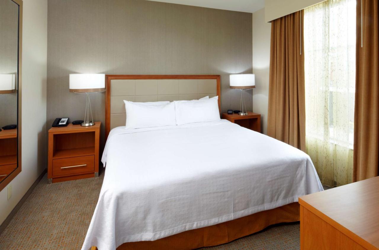 | Homewood Suites by Hilton Pittsburgh Airport/Robinson Mall Area