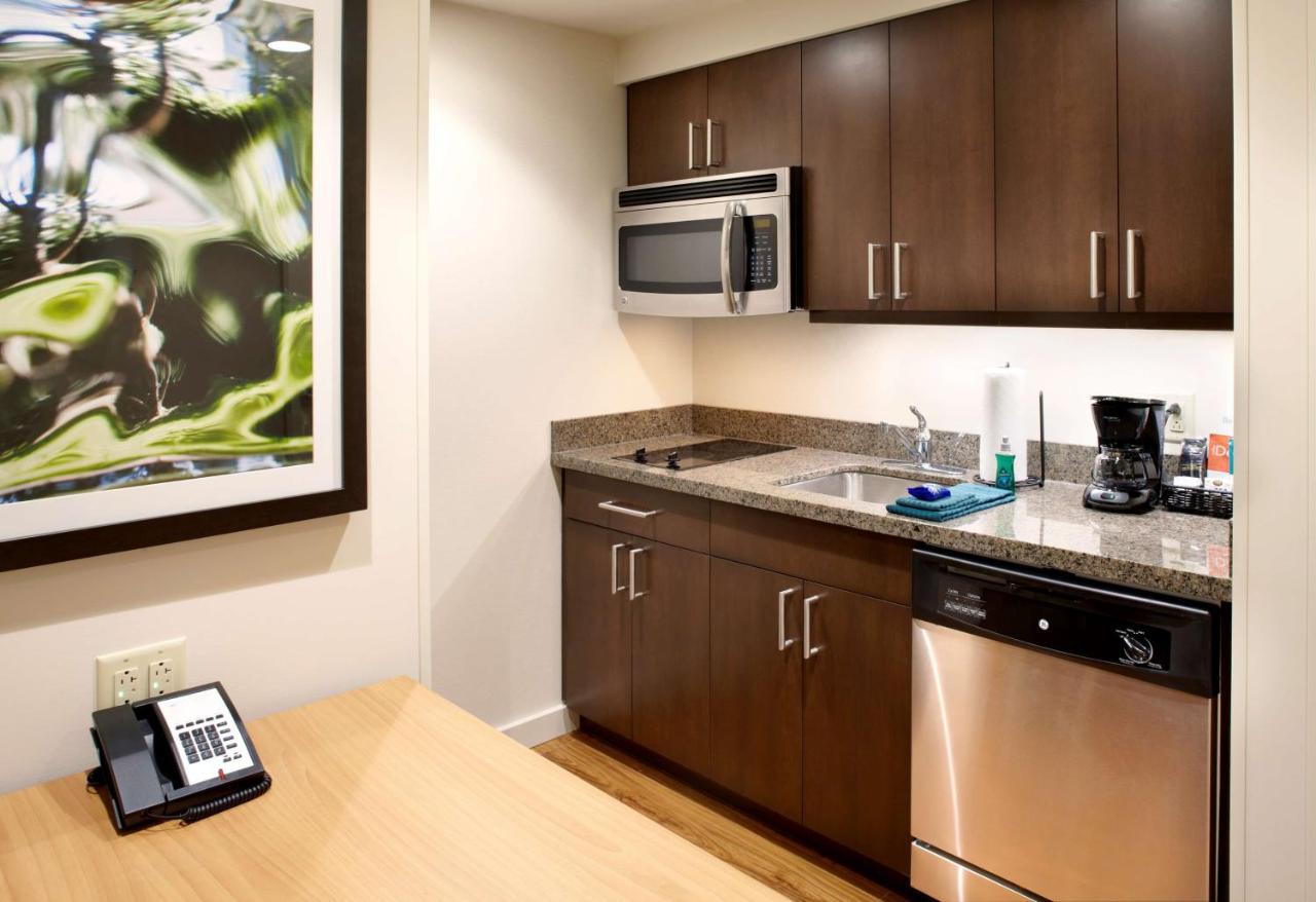 | Homewood Suites by Hilton Pittsburgh Airport/Robinson Mall Area