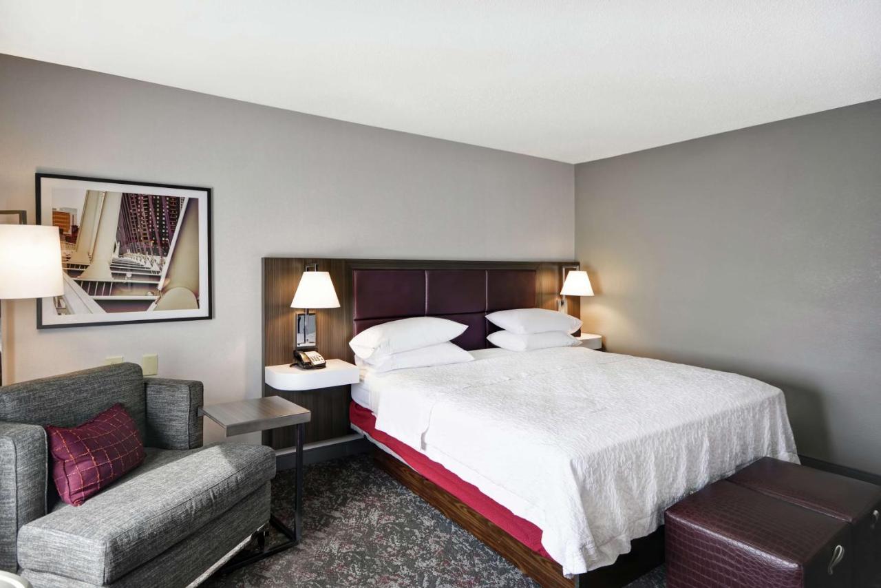 King Room - Non-Smoking at Hampton Inn & Suites Columbus-Easton Area