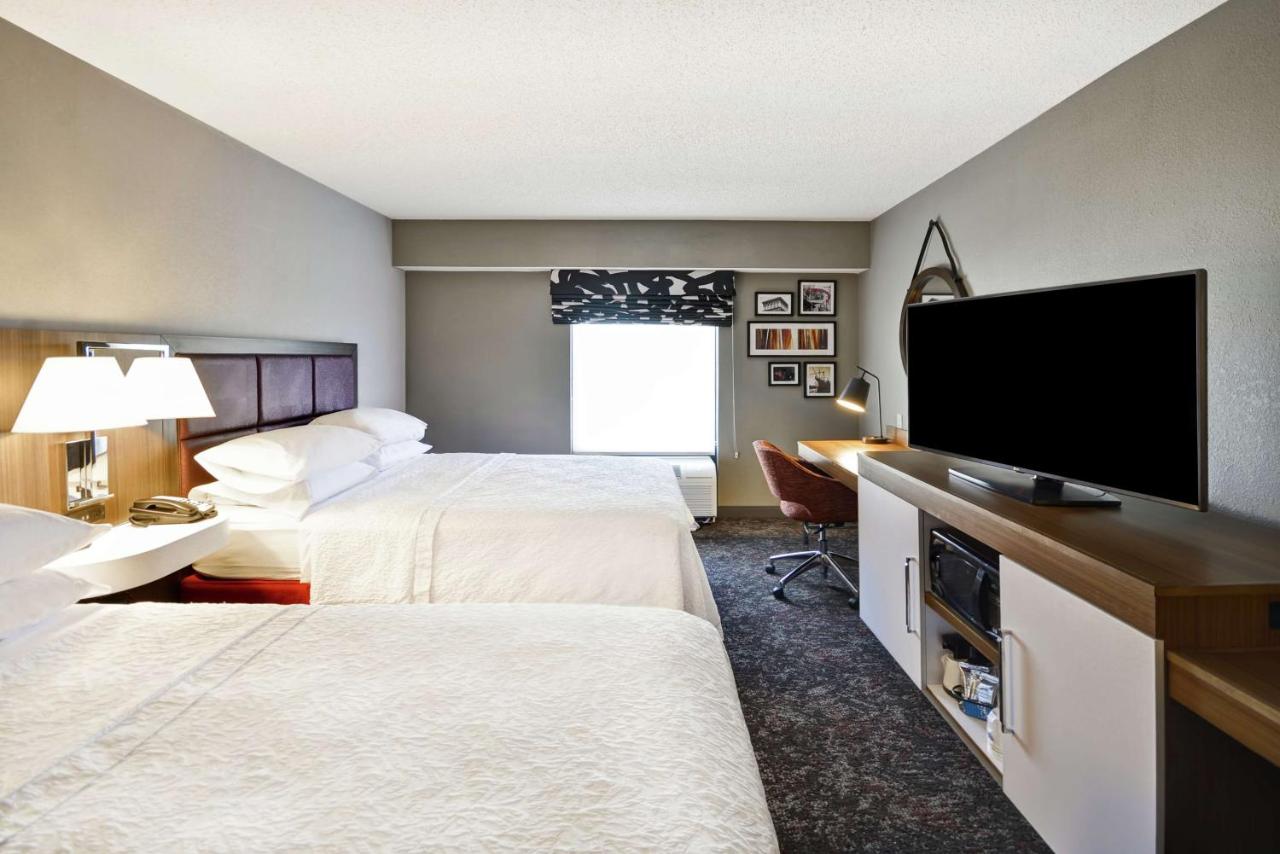 Queen Room with Two Queen Beds - Non-Smoking at Hampton Inn & Suites Columbus-Easton Area