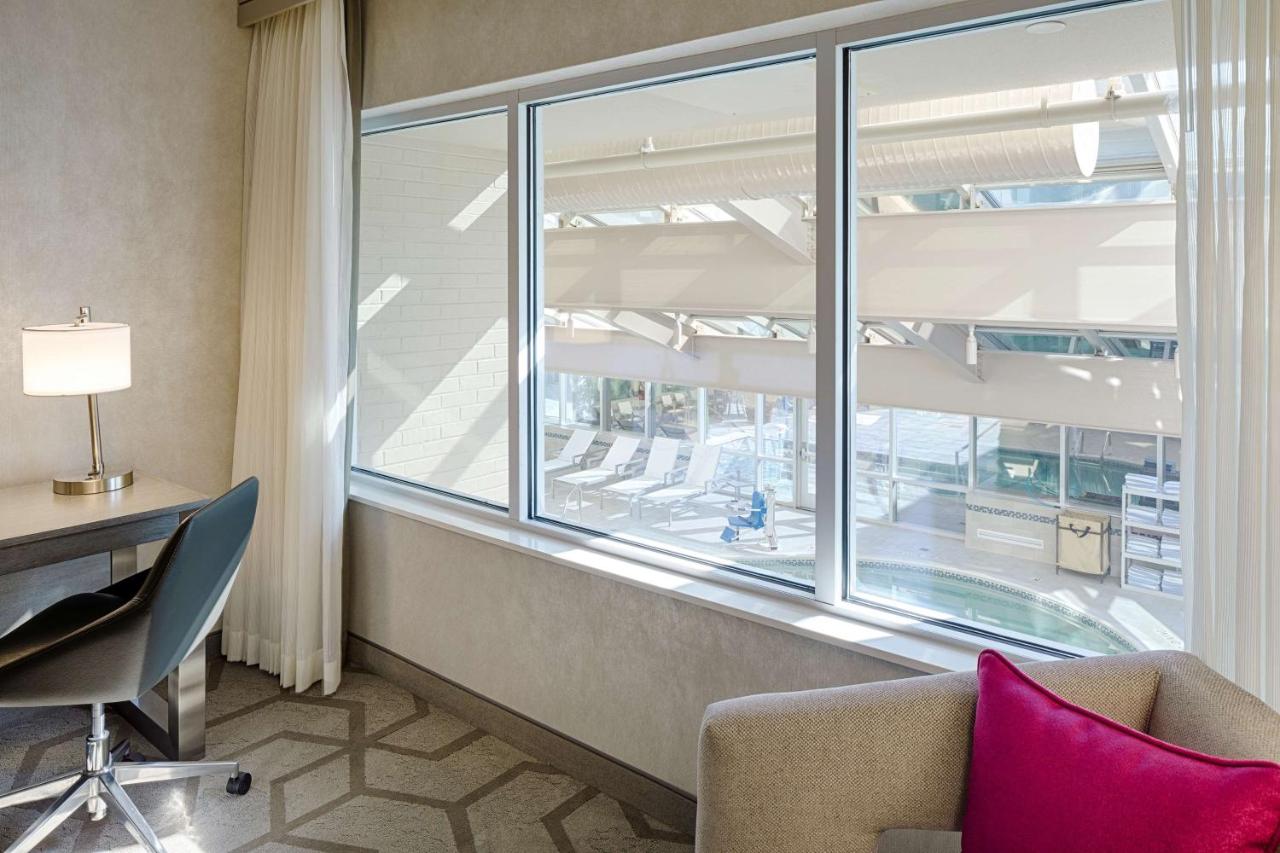 King Room - Mobility Accessible with Tub at The Kingsley Bloomfield Hills - a DoubleTree by Hilton