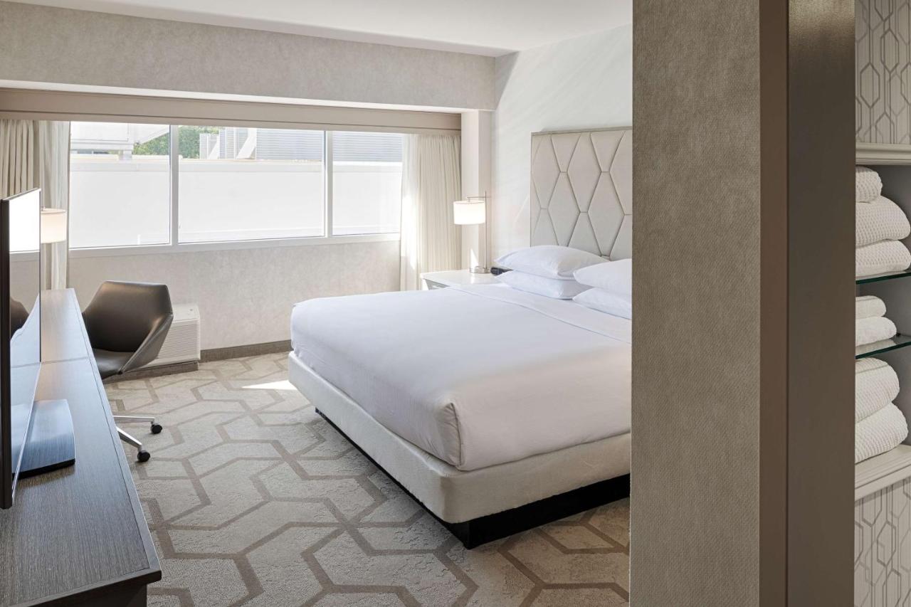 King Room - Mobility Accessible with Roll-in Shower at The Kingsley Bloomfield Hills - a DoubleTree by Hilton