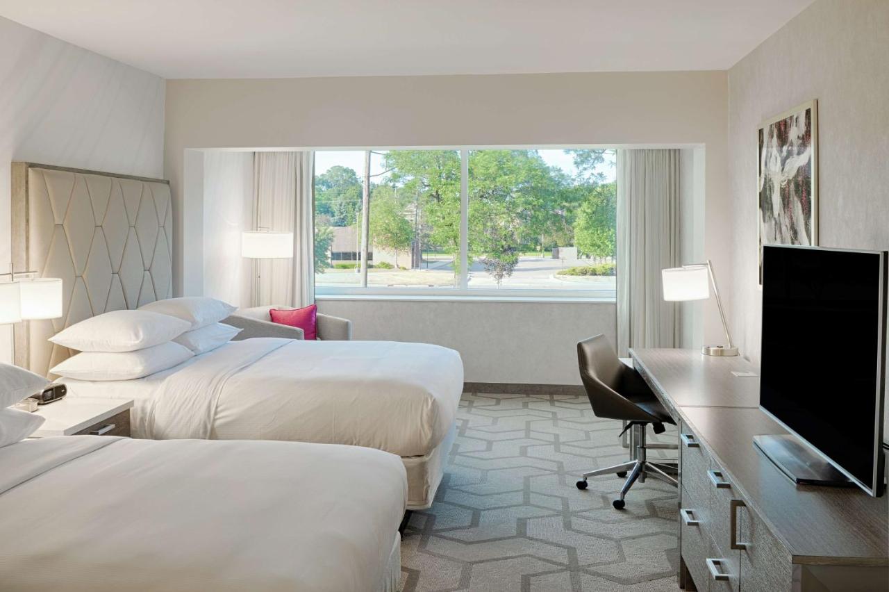 Deluxe Queen Room with Two Queen Beds at The Kingsley Bloomfield Hills - a DoubleTree by Hilton