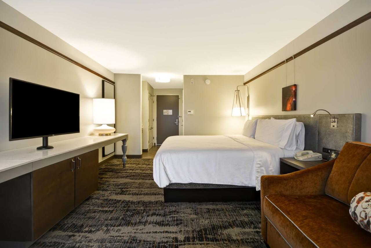 King Room - Non-Smoking at Hilton Garden Inn Austin/Round Rock