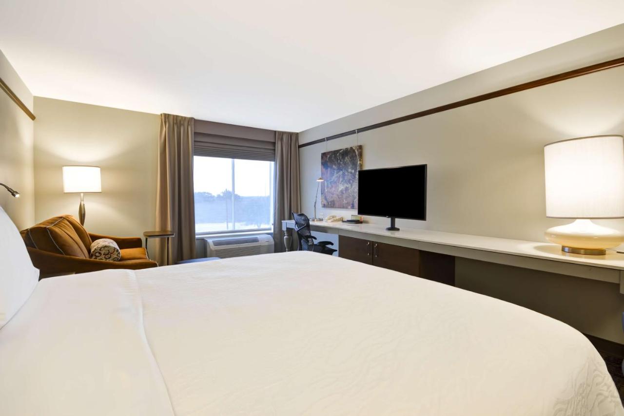 King Room - Non-Smoking at Hilton Garden Inn Austin/Round Rock