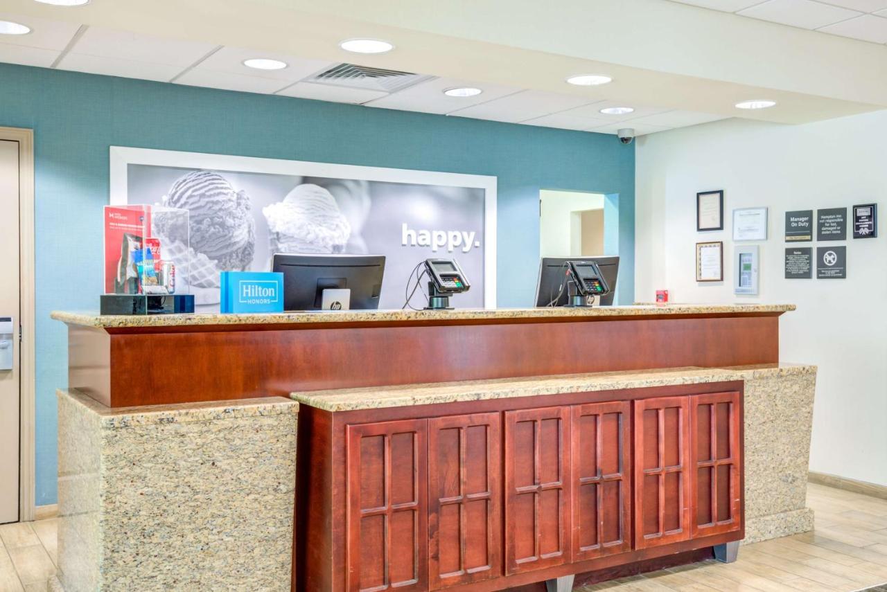 | Hampton Inn & Suites Westford-Chelmsford