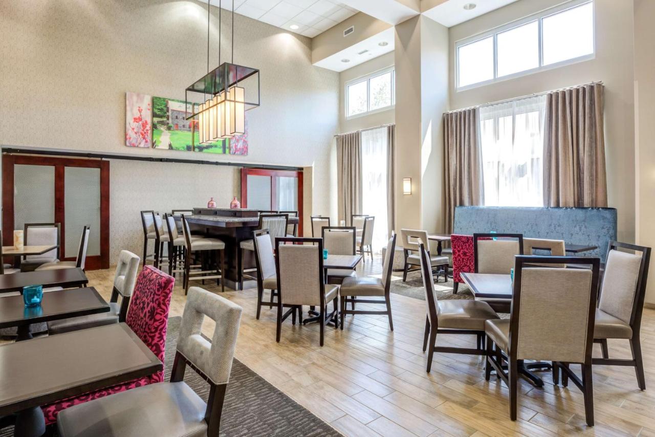 | Hampton Inn & Suites Westford-Chelmsford