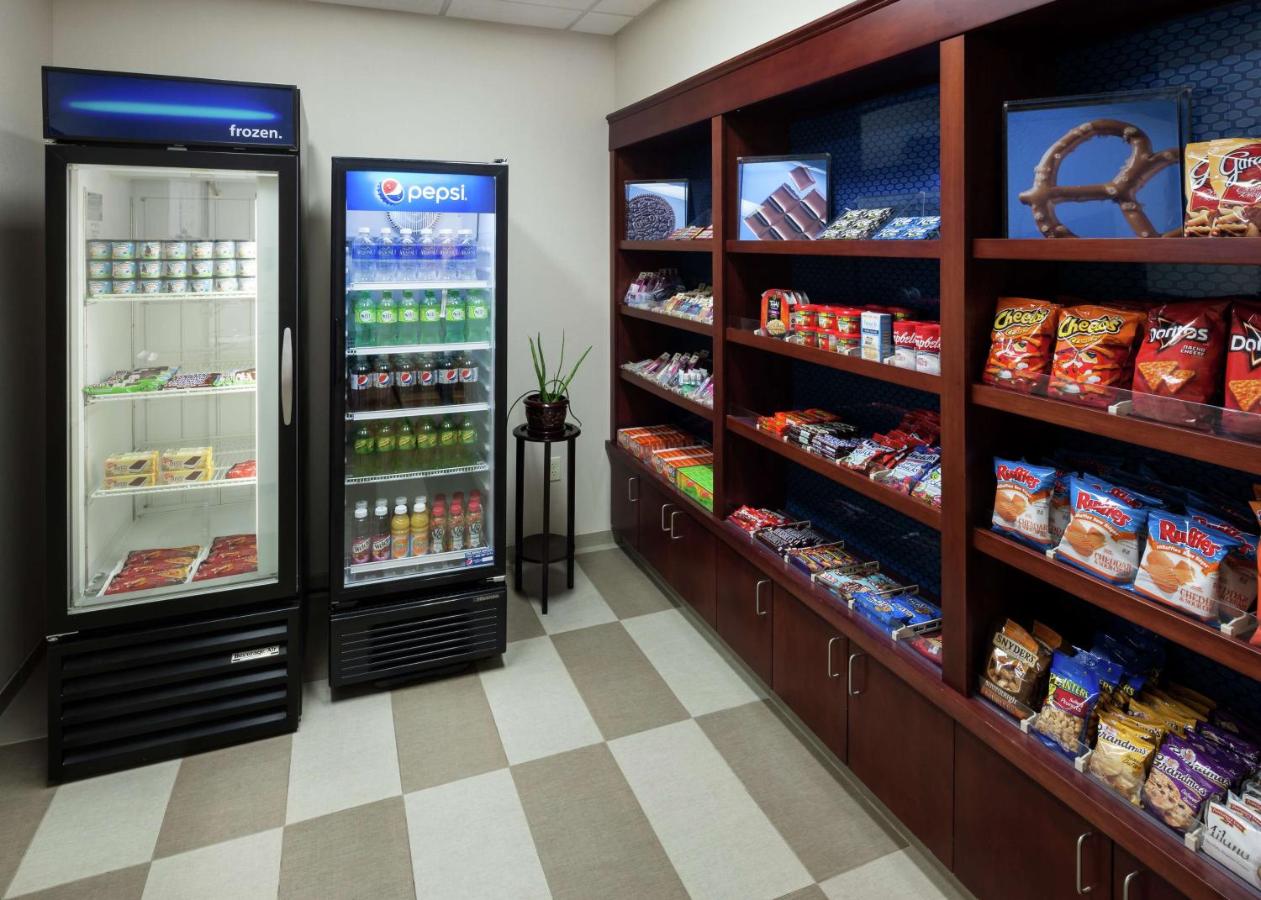 | Hampton Inn & Suites Westford-Chelmsford