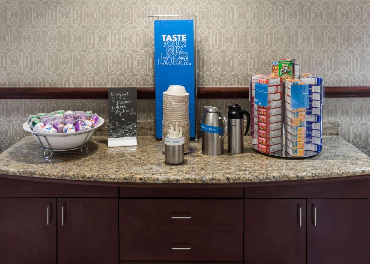 | Hampton Inn & Suites Westford-Chelmsford